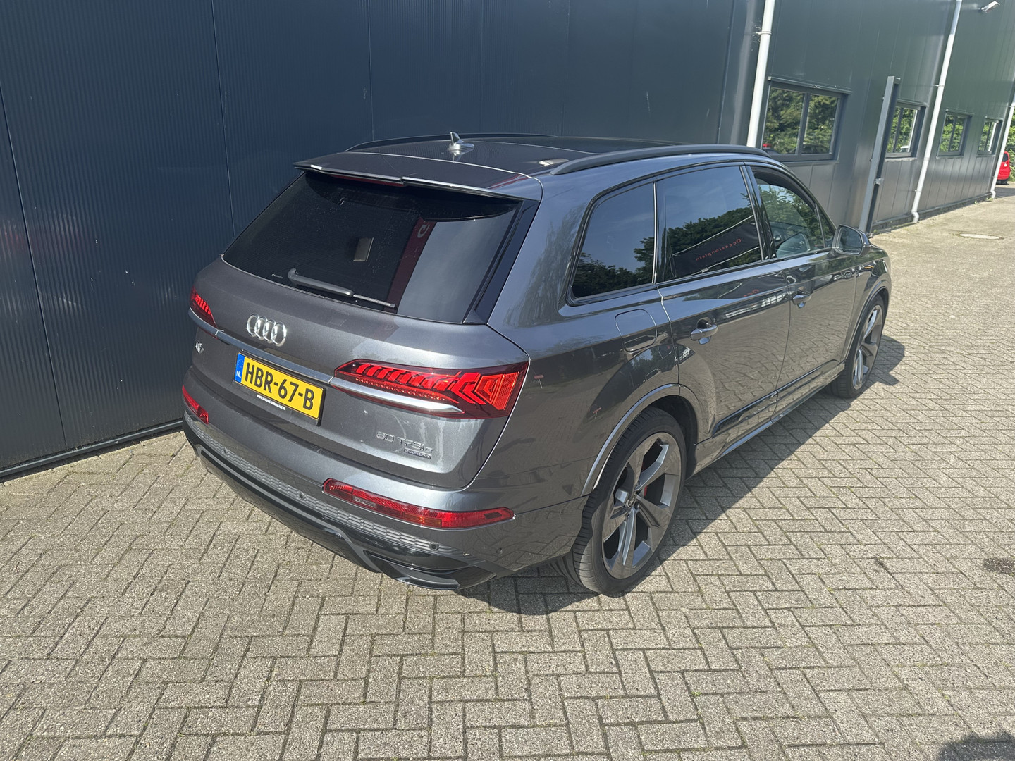 Audi