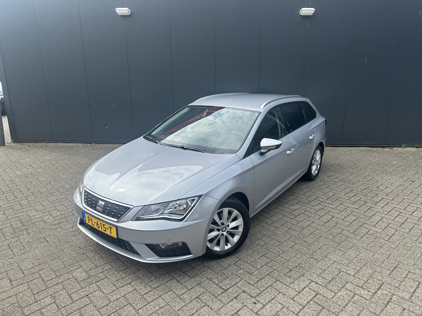 SEAT