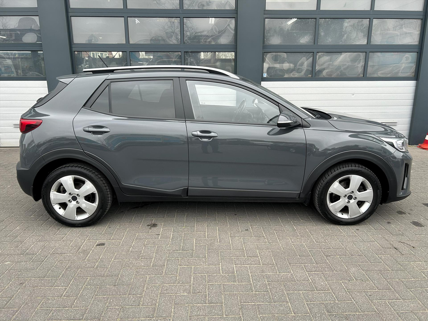 Kia
