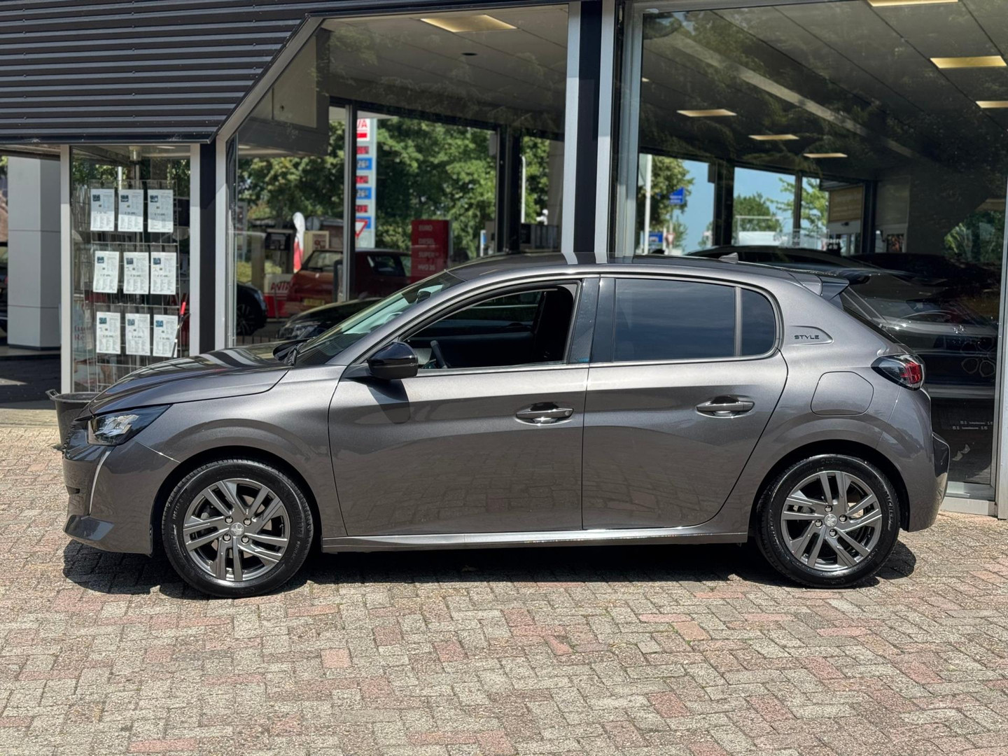 Peugeot