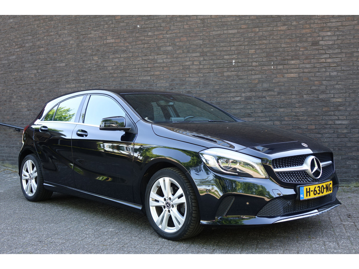 Mercedes-Benz Mercedes-Benz