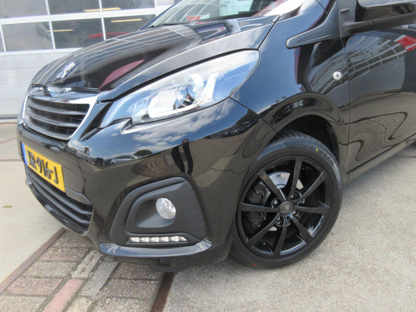 Peugeot