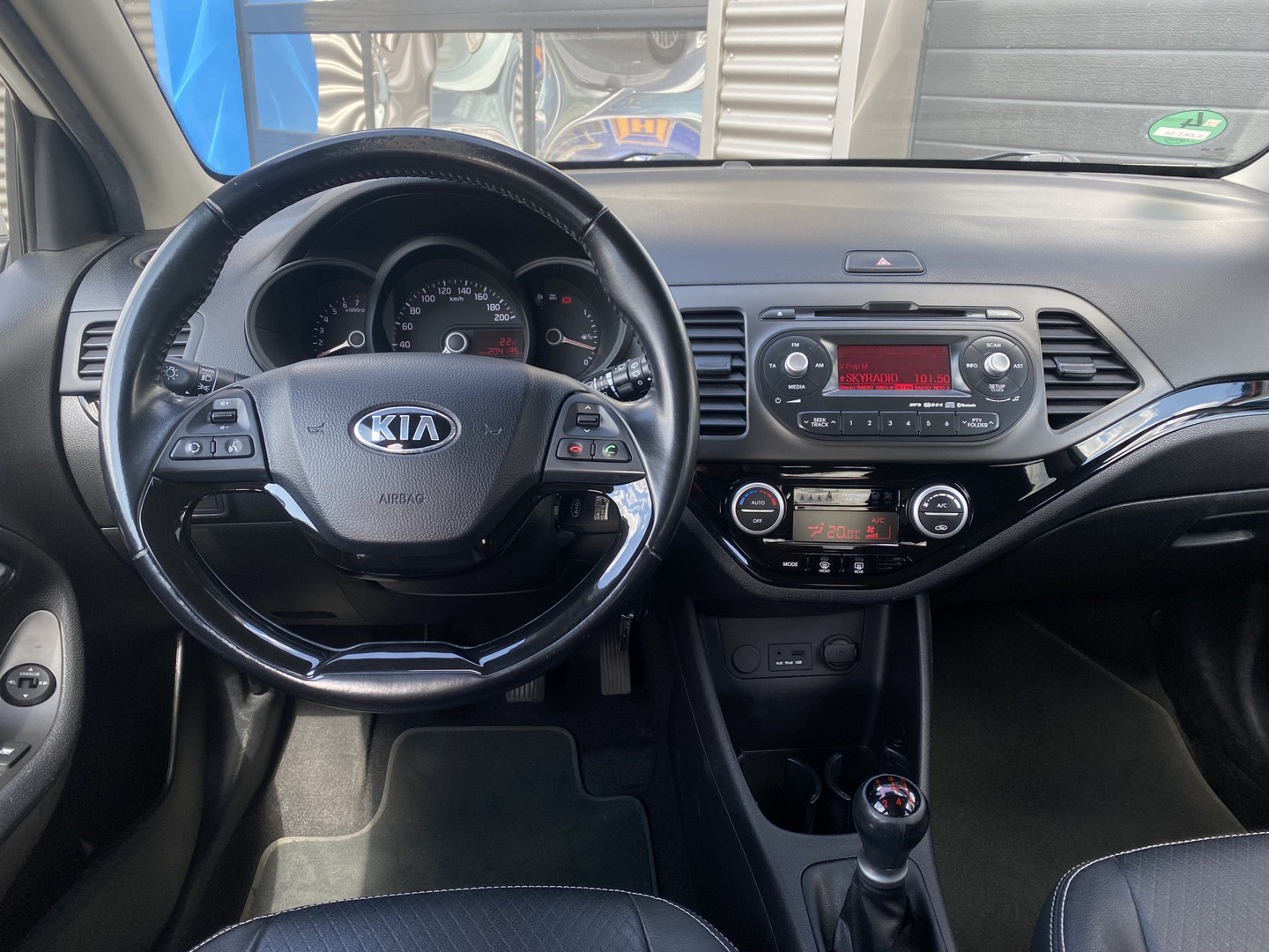 Kia