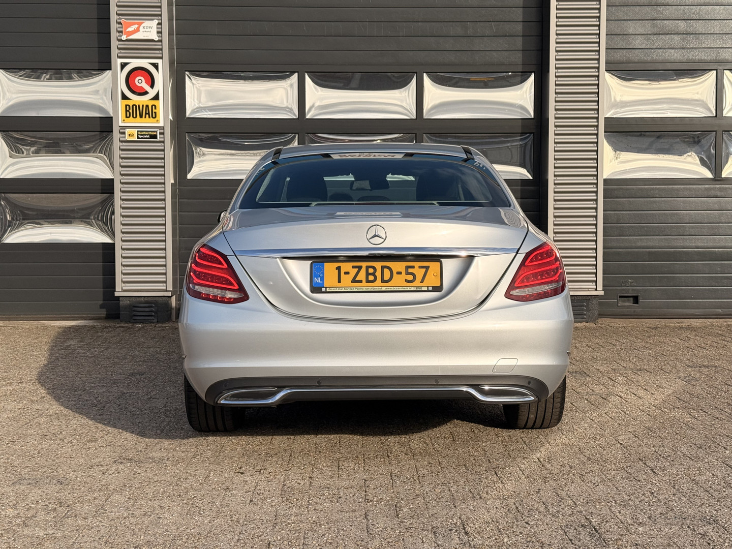 Mercedes-Benz Mercedes-Benz