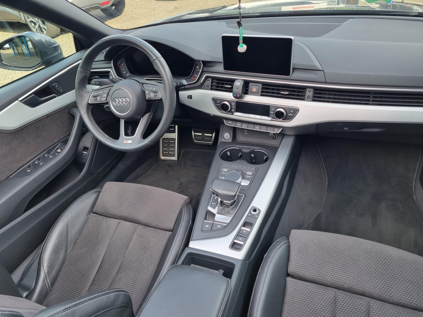 Audi