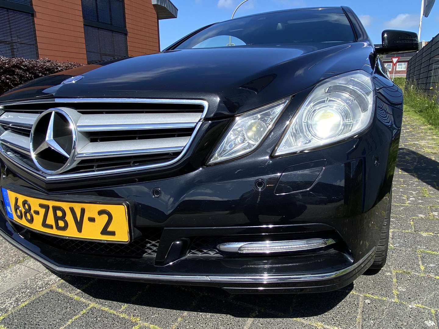 Mercedes-Benz Mercedes-Benz