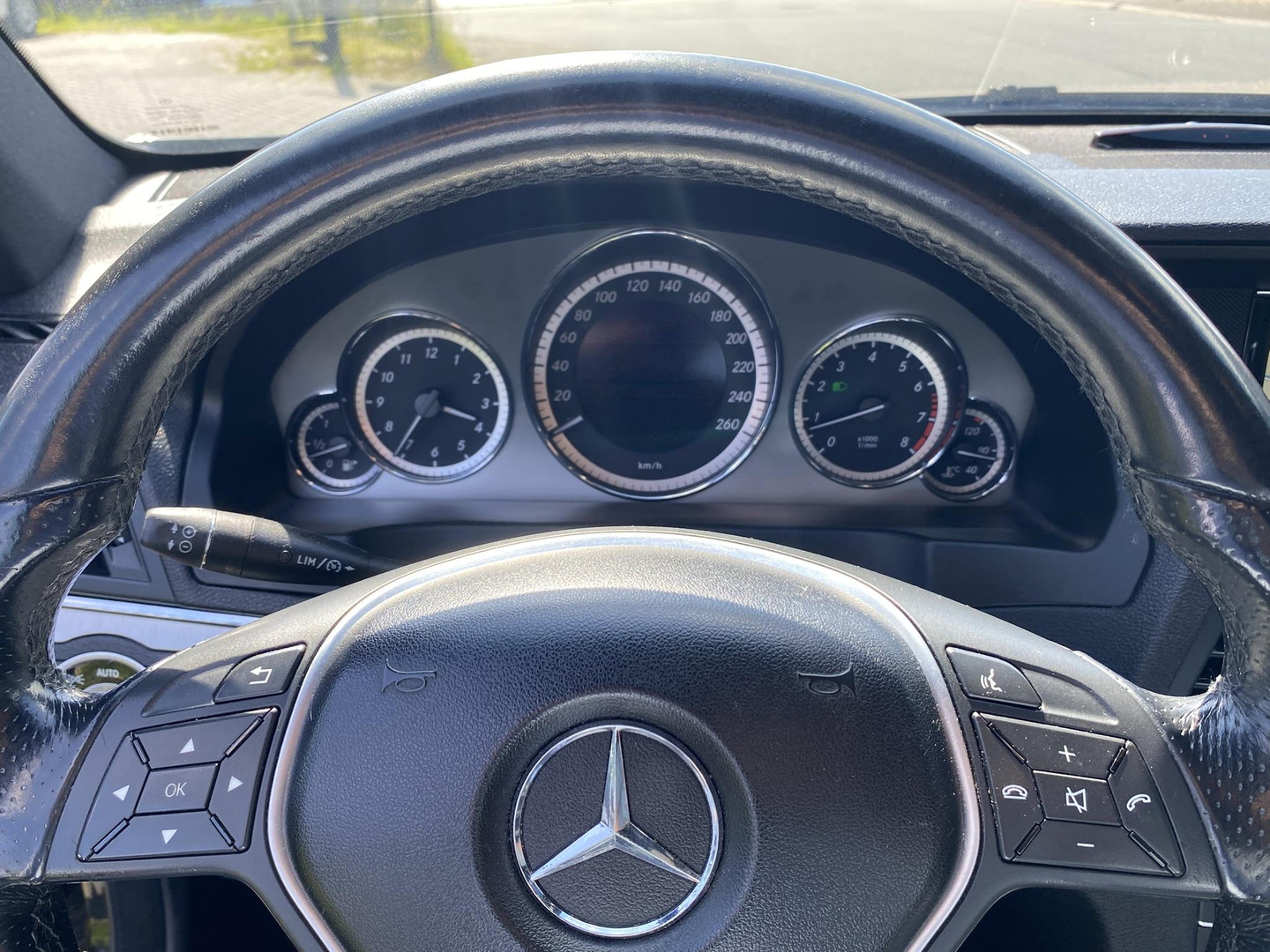 Mercedes-Benz Mercedes-Benz