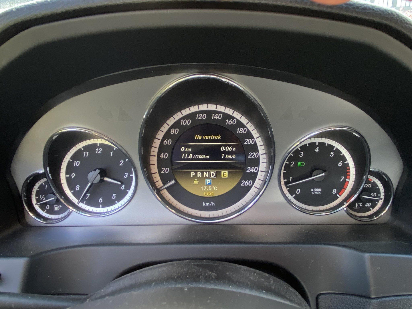 Mercedes-Benz Mercedes-Benz