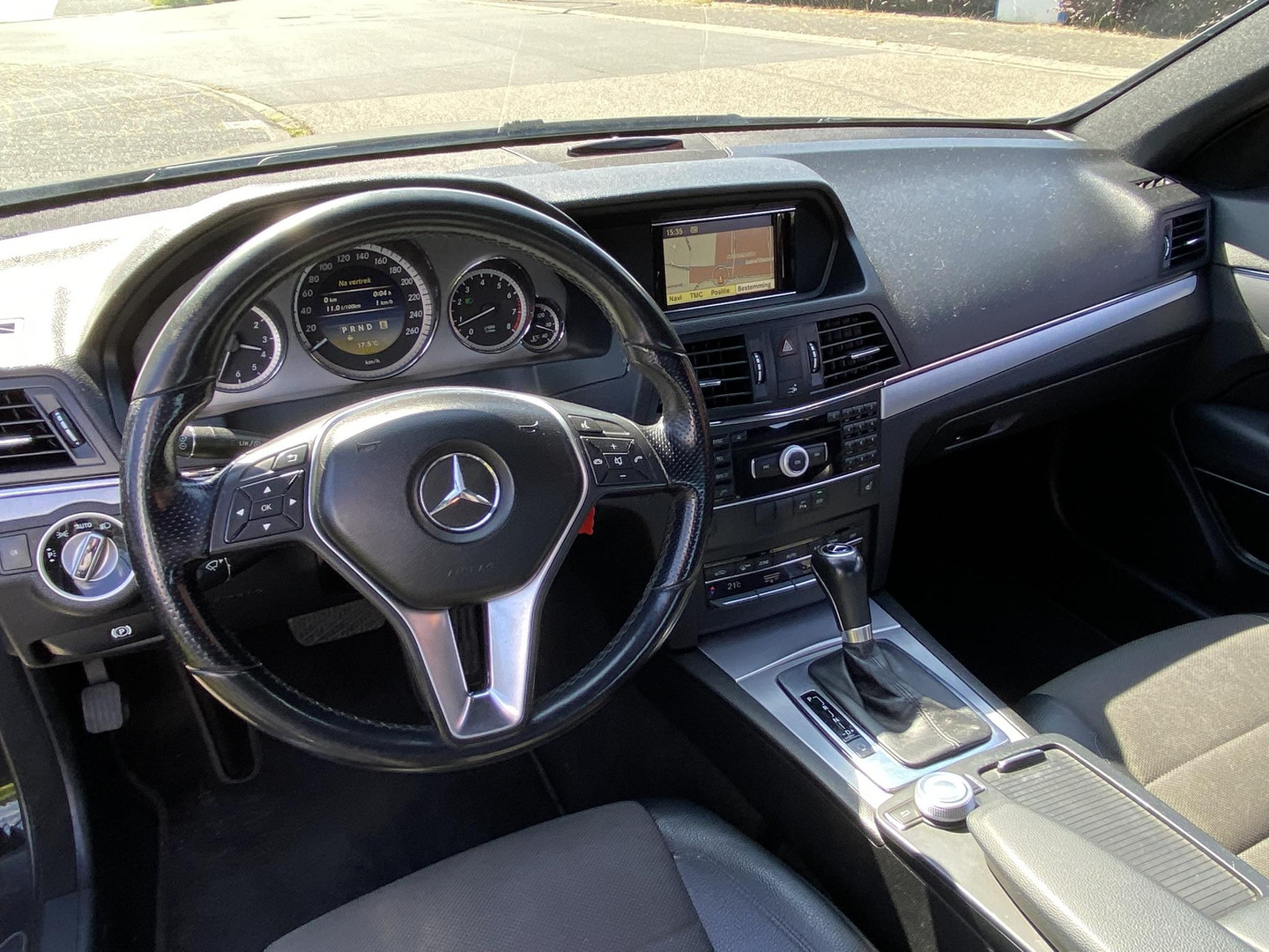 Mercedes-Benz Mercedes-Benz