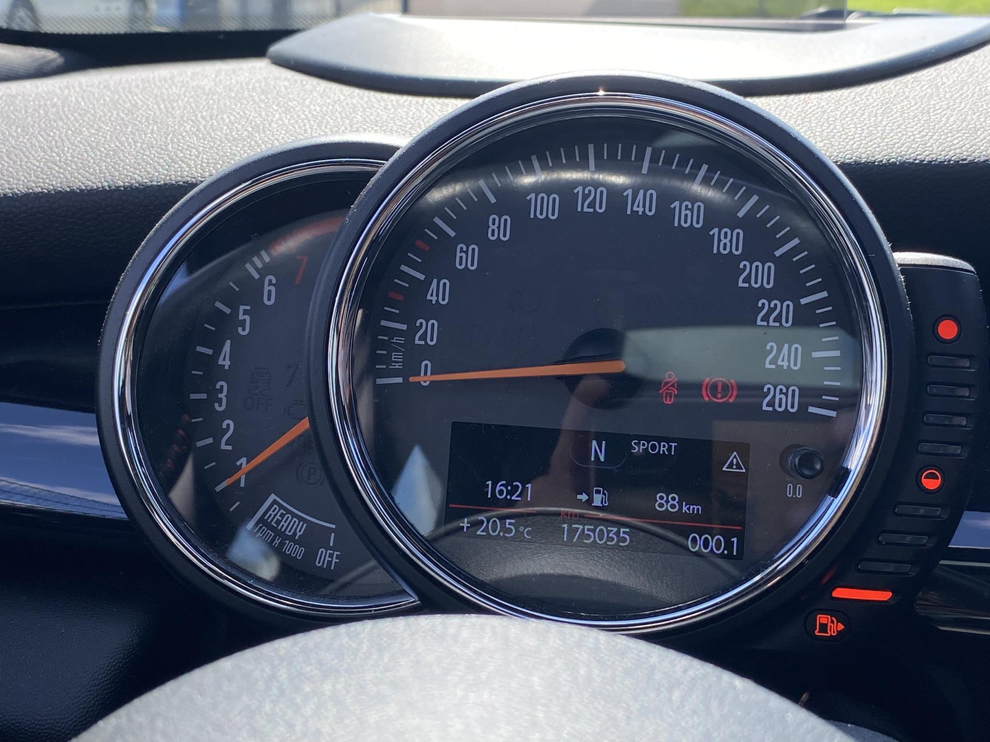 MINI