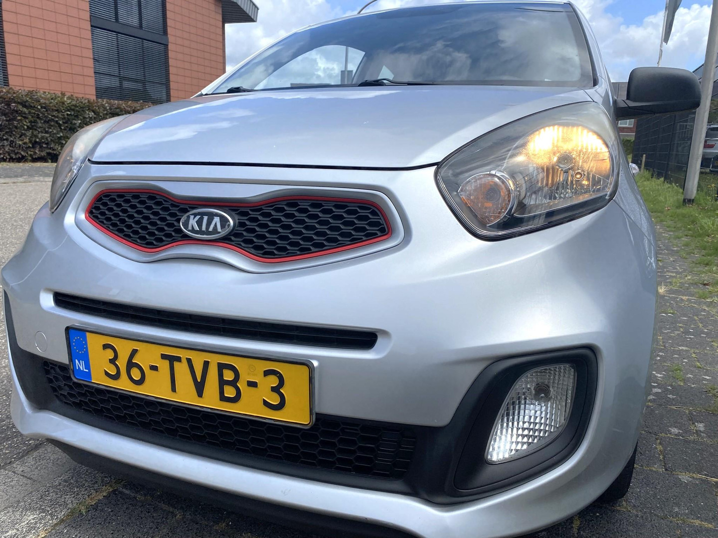 Kia