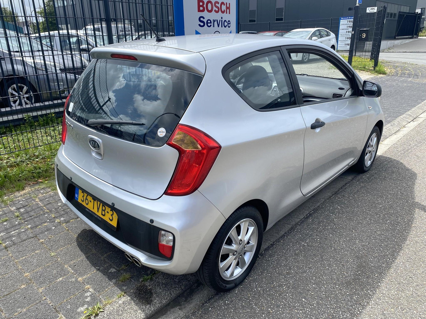 Kia