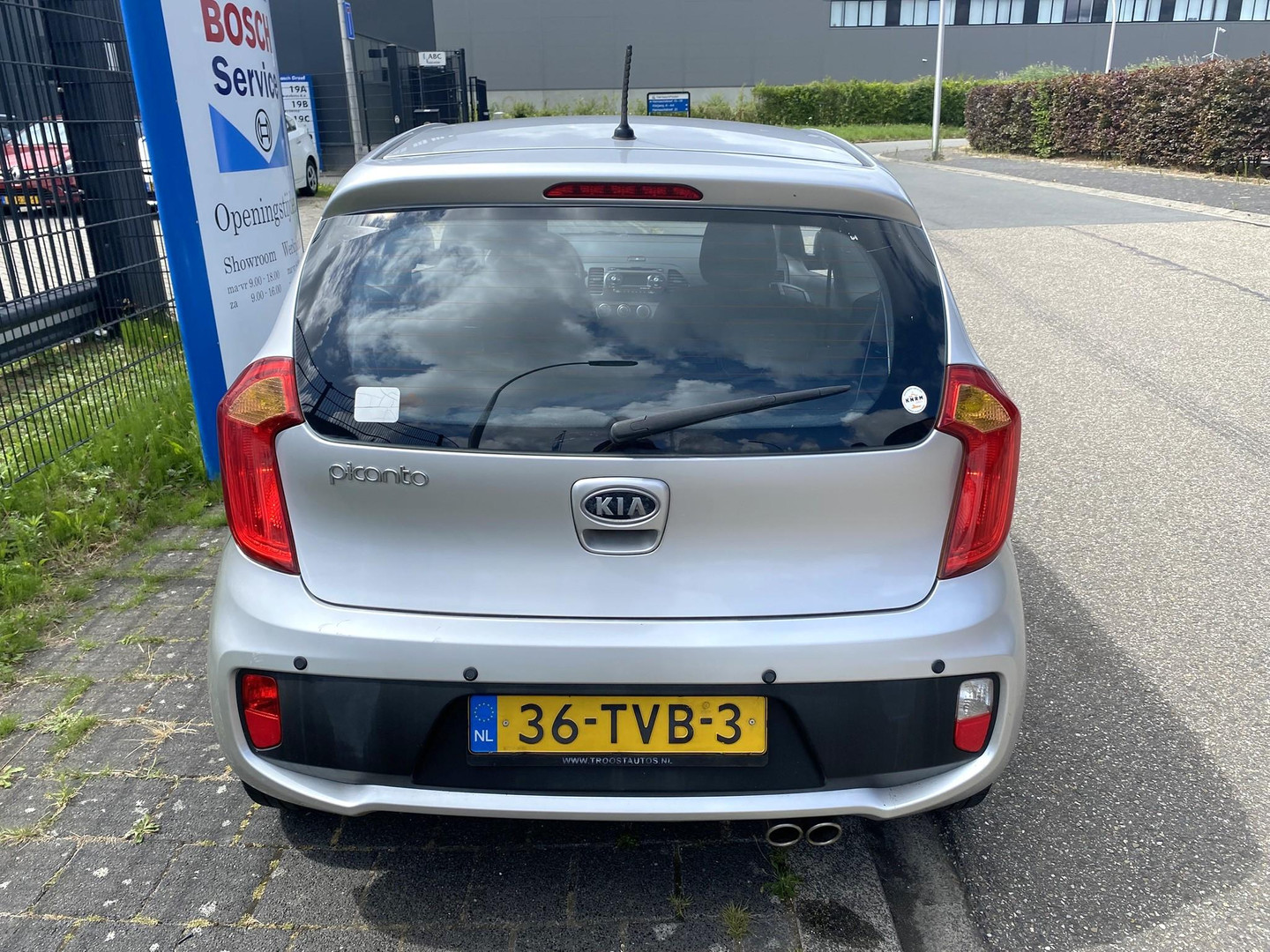 Kia