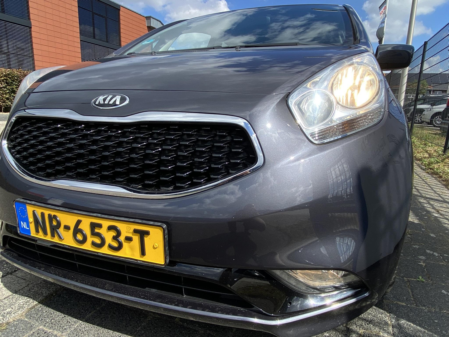 Kia