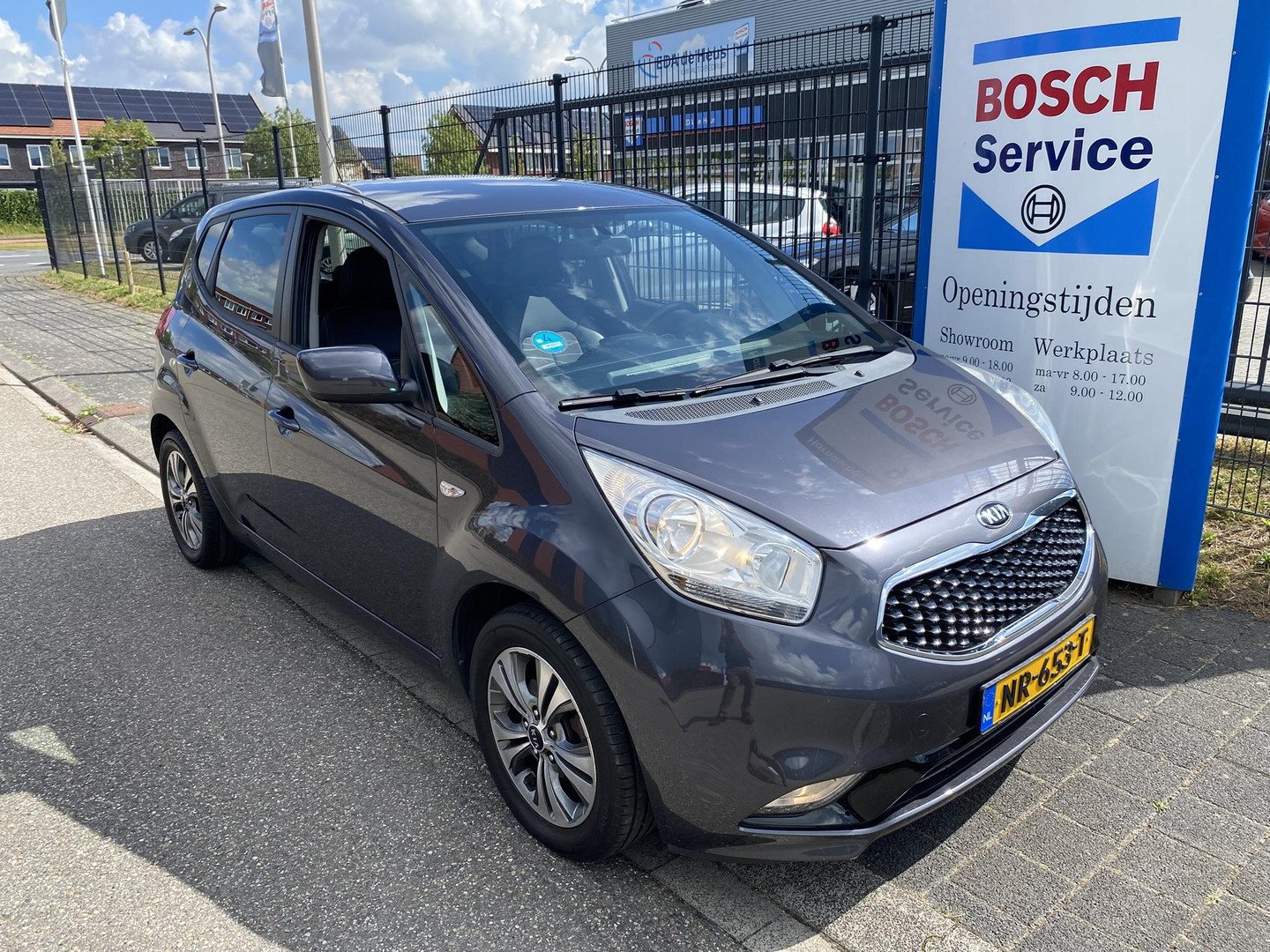Kia