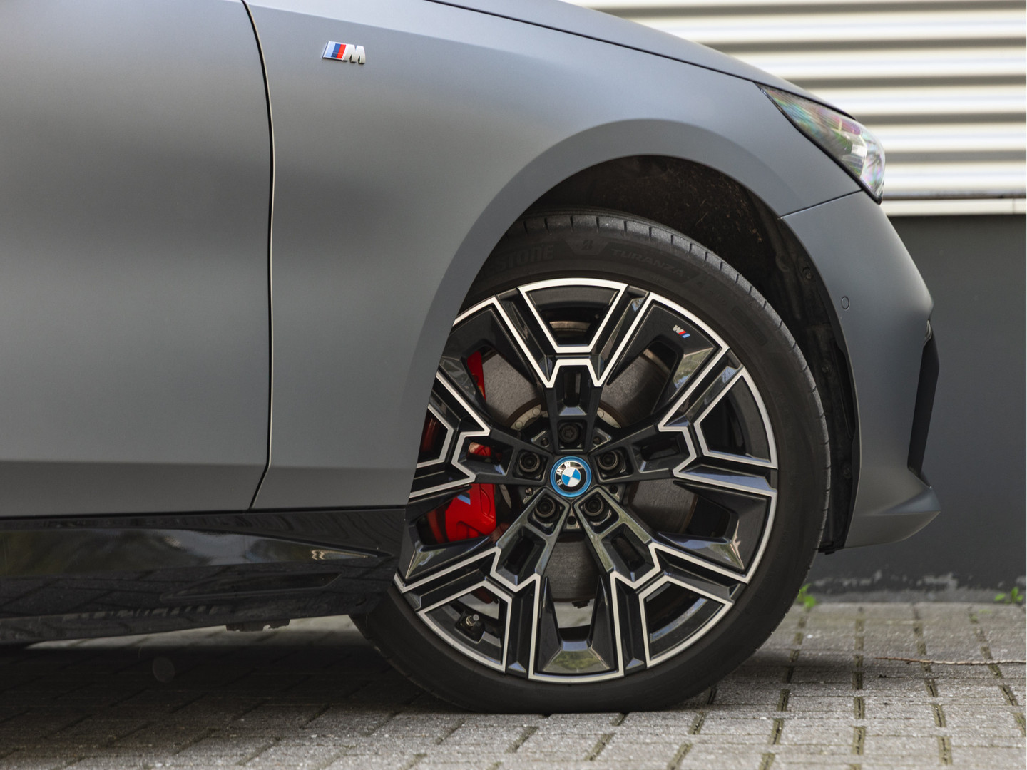 BMW BMW
