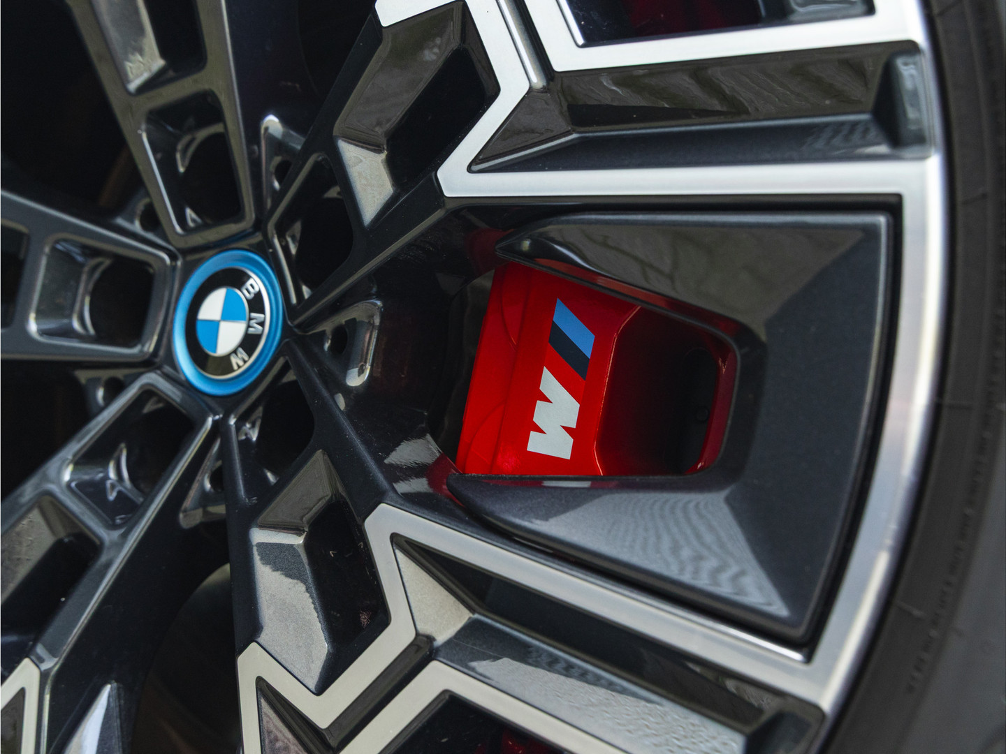 BMW BMW