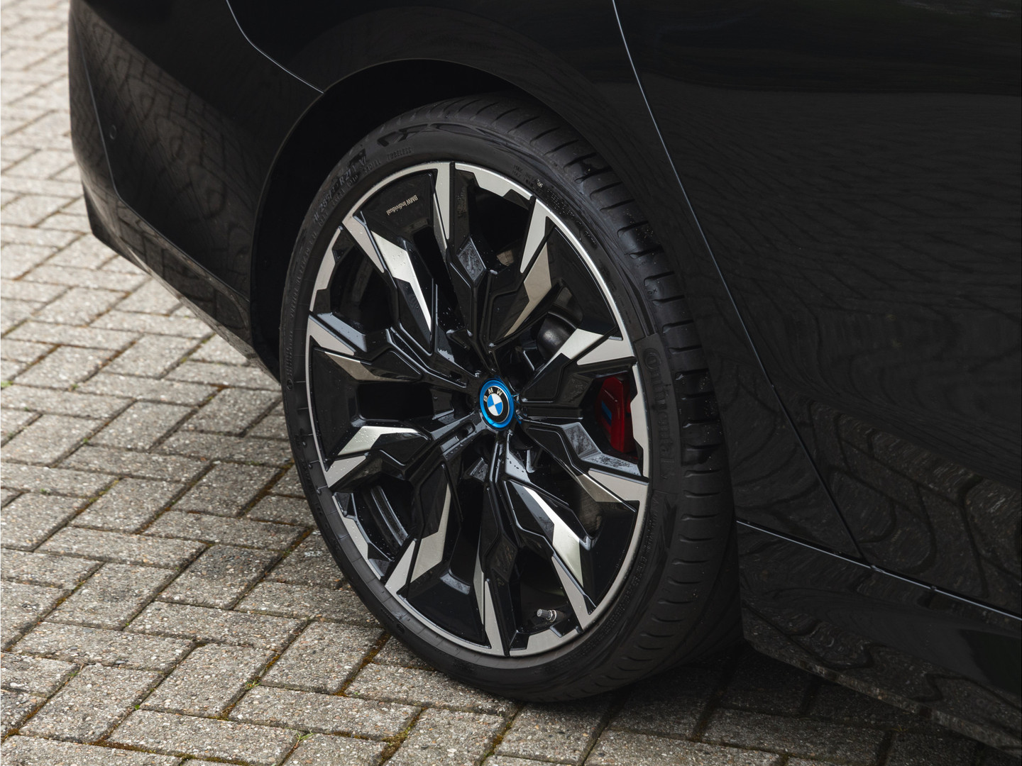 BMW BMW