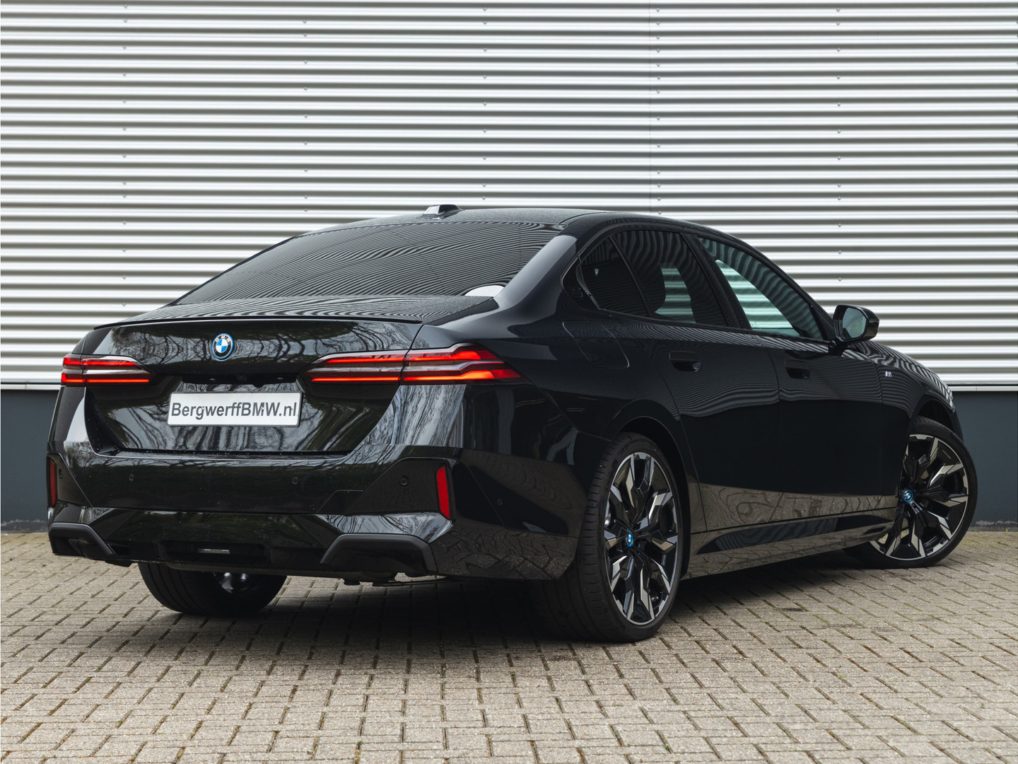 BMW BMW