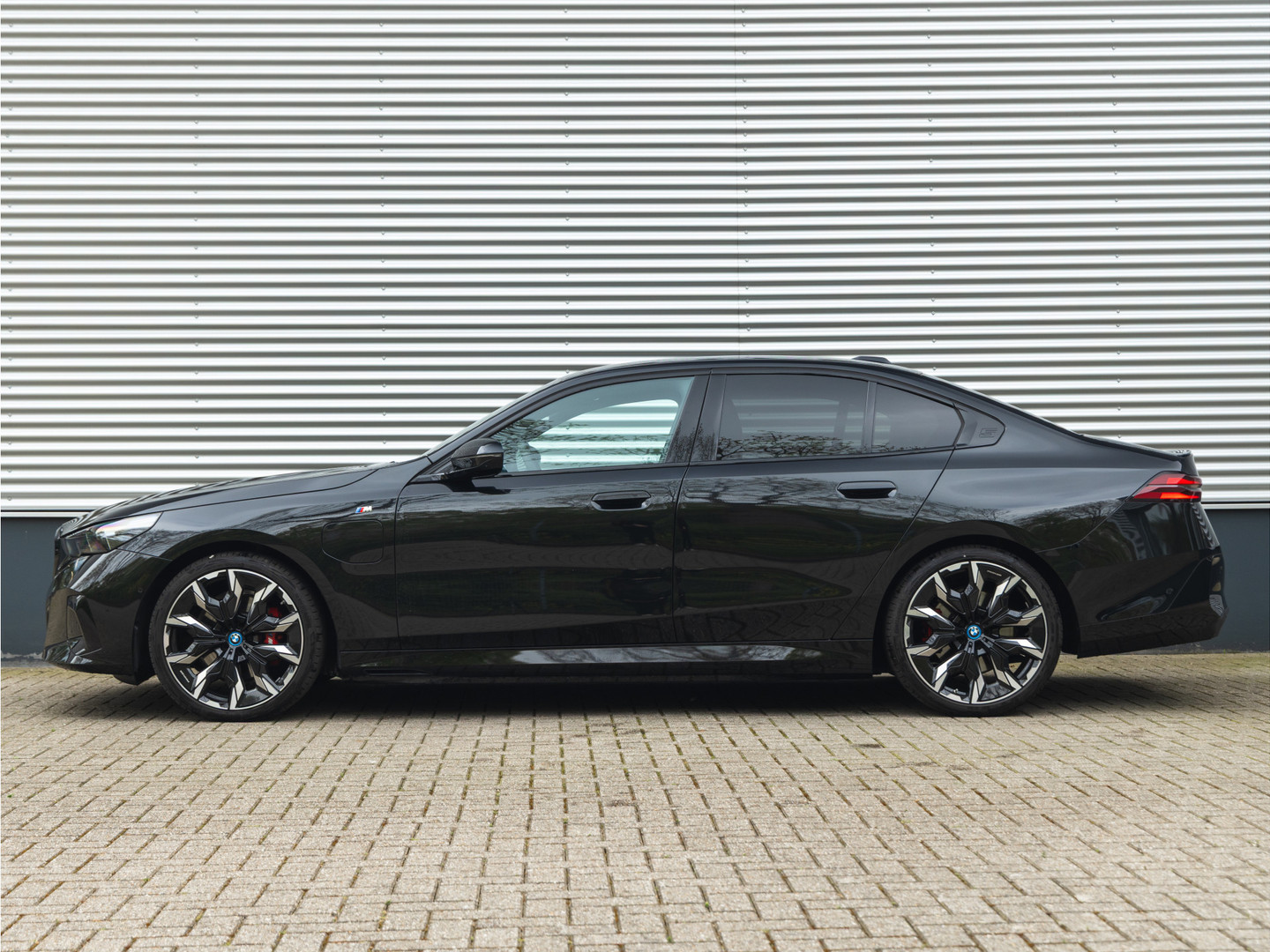 BMW BMW