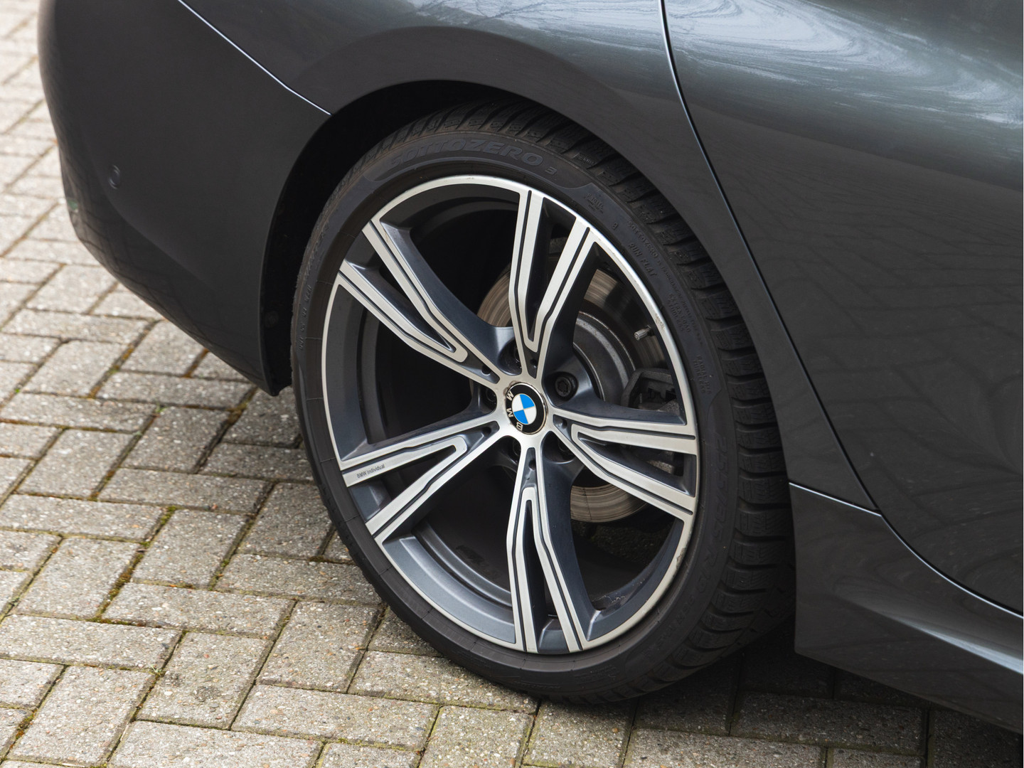 BMW BMW