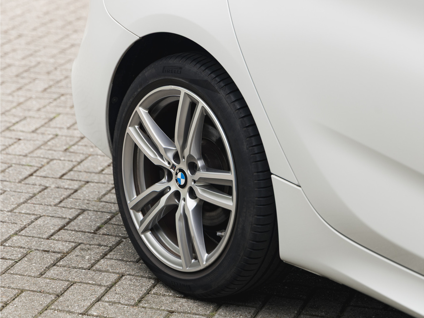 BMW BMW