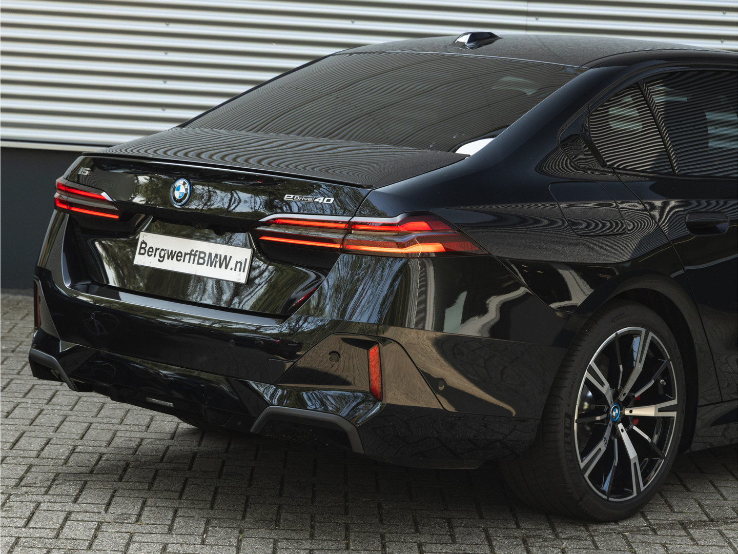BMW BMW