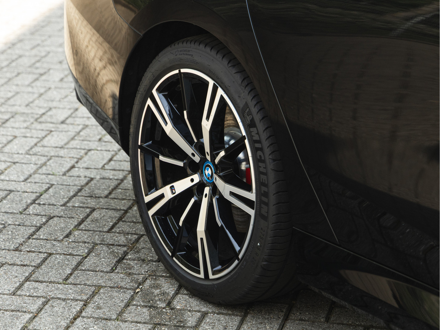 BMW BMW