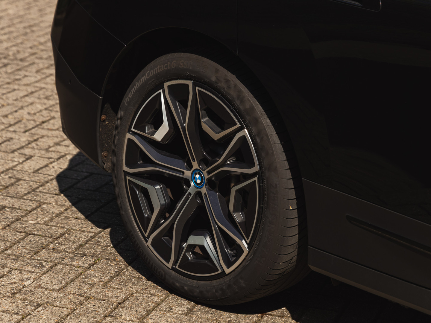 BMW BMW