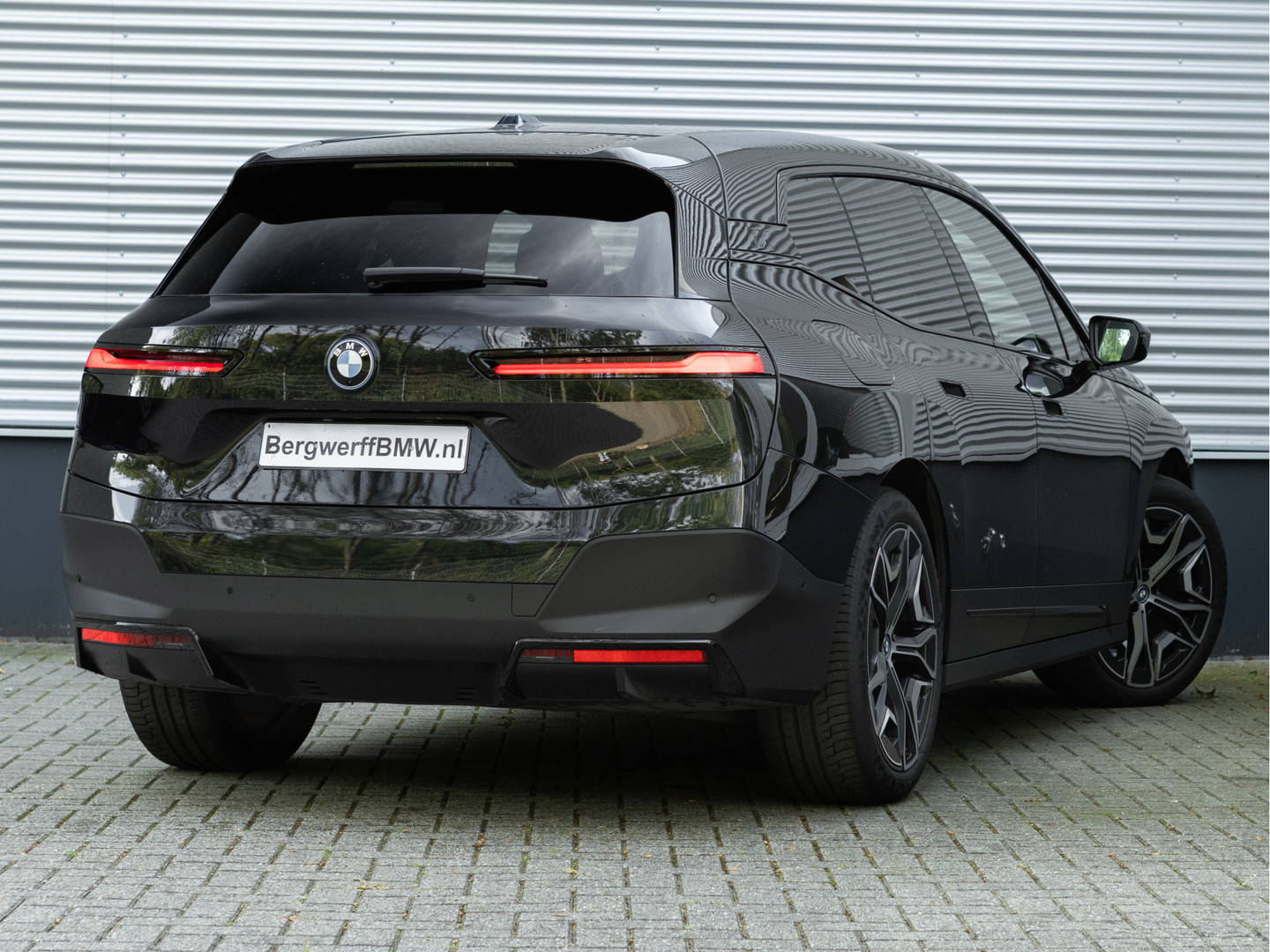 BMW BMW