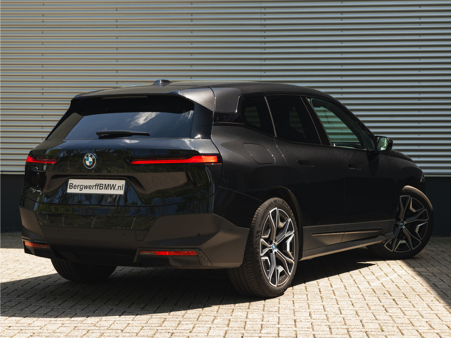 BMW BMW