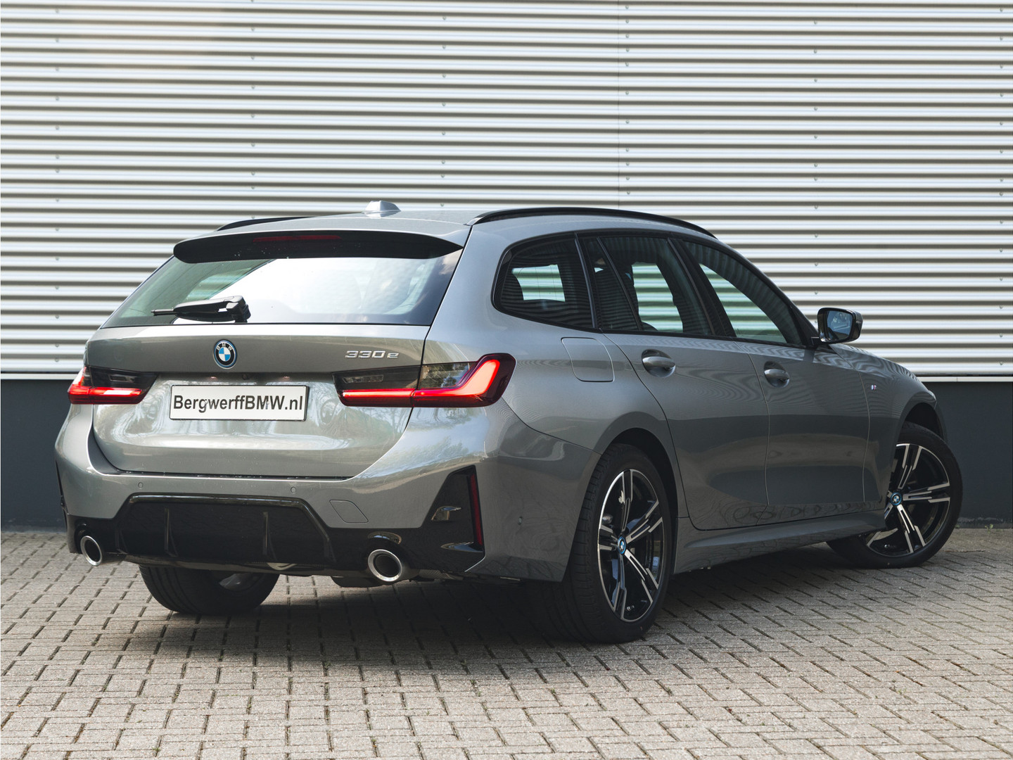 BMW BMW