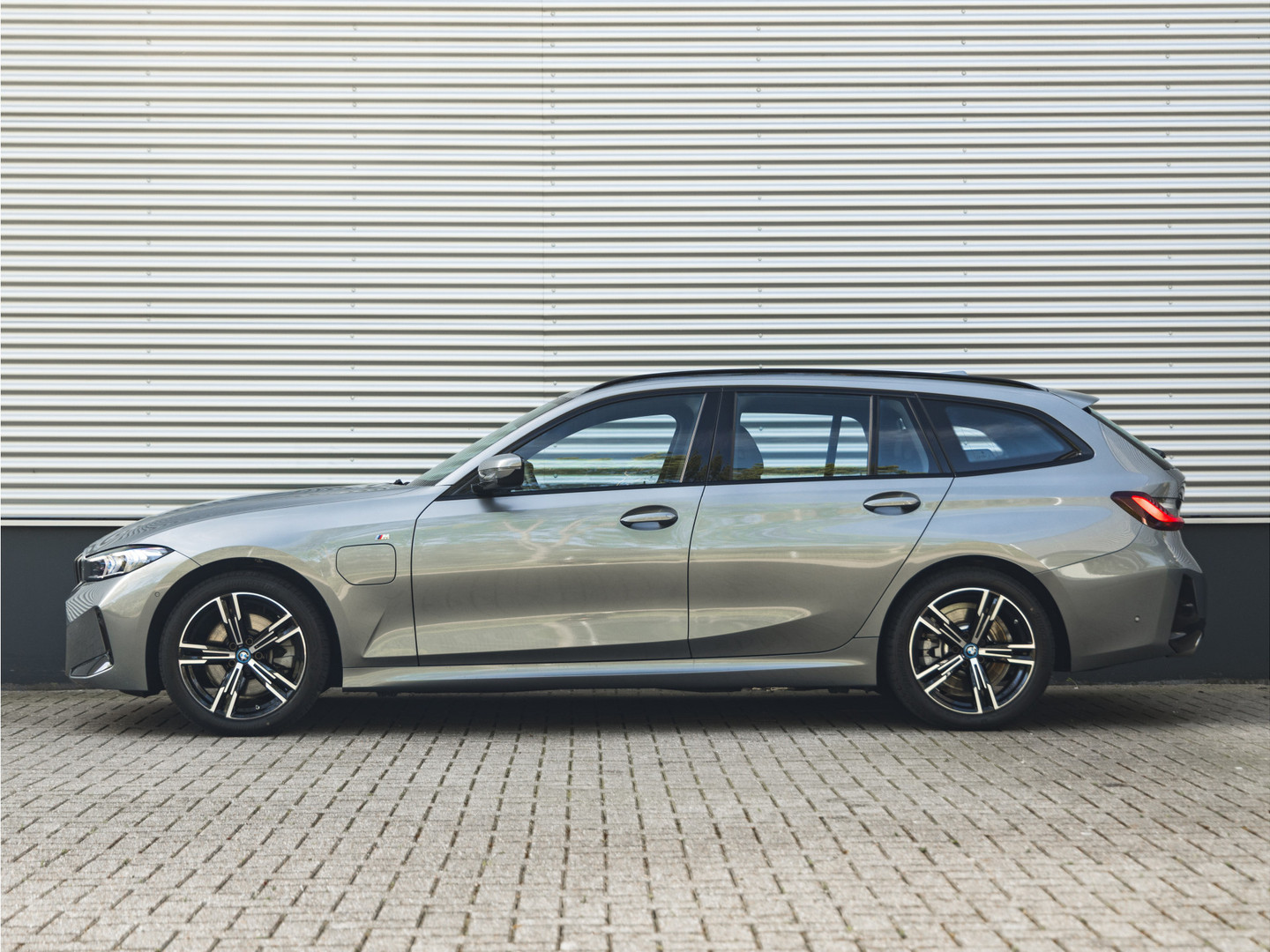 BMW BMW
