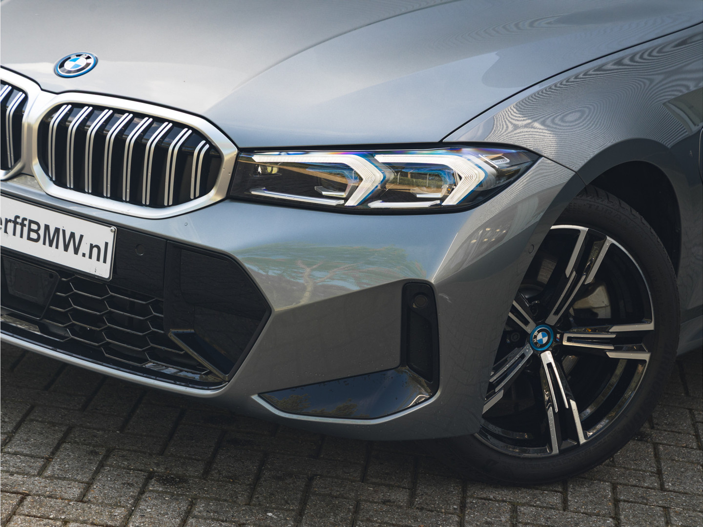 BMW BMW