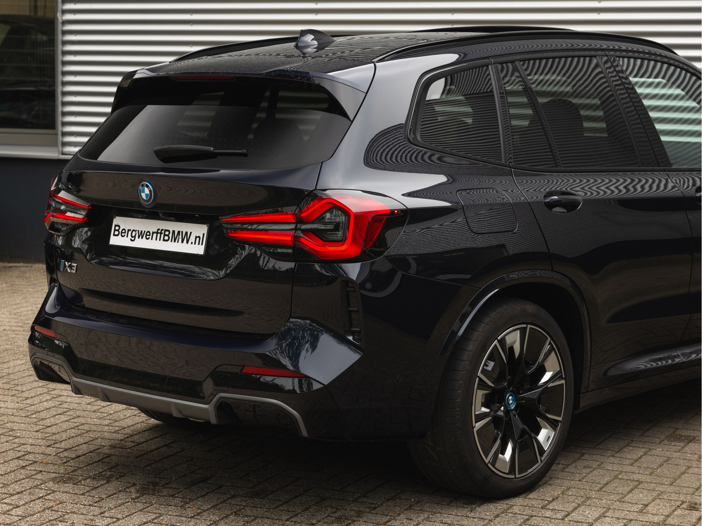 BMW BMW