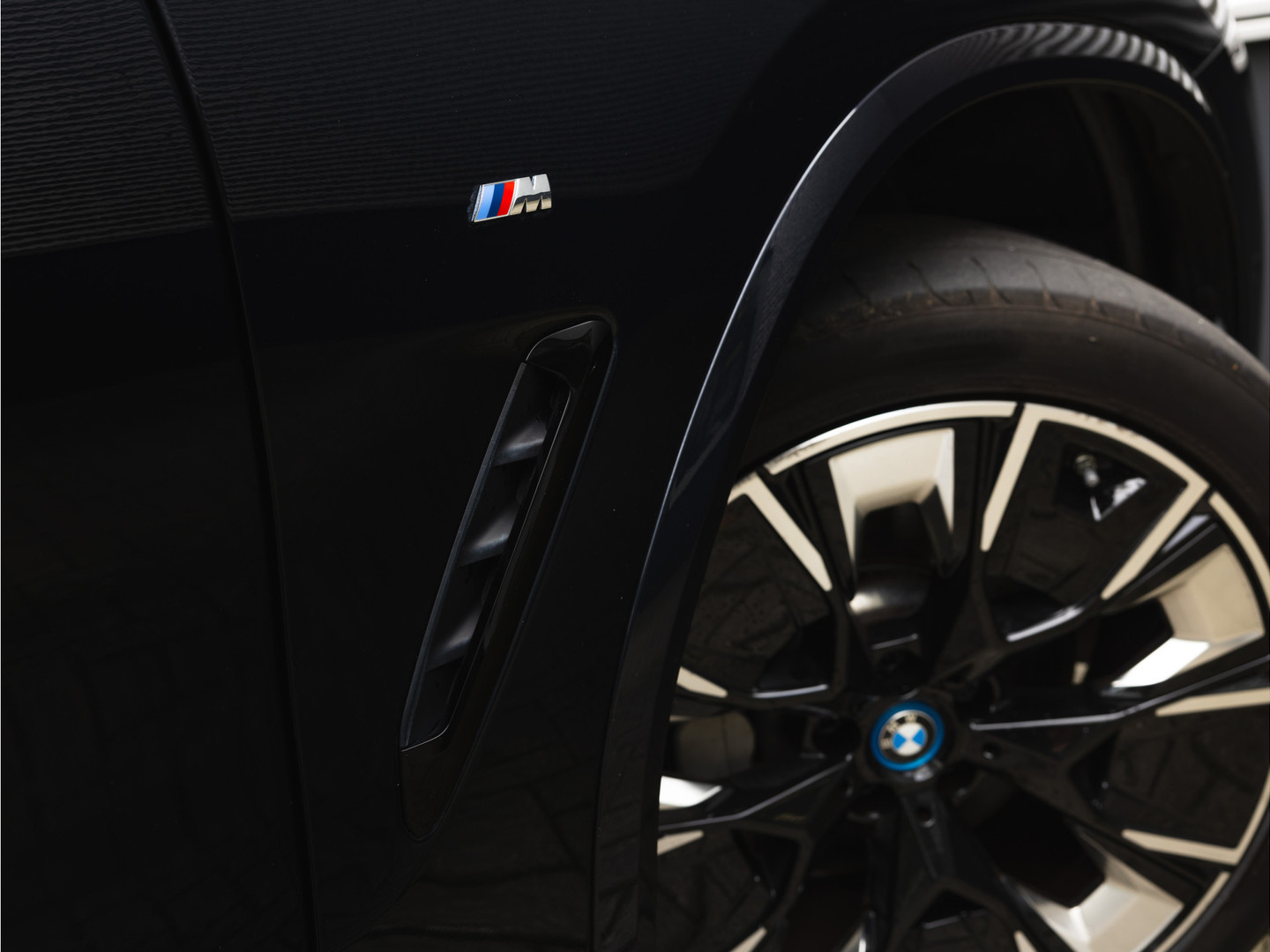 BMW BMW