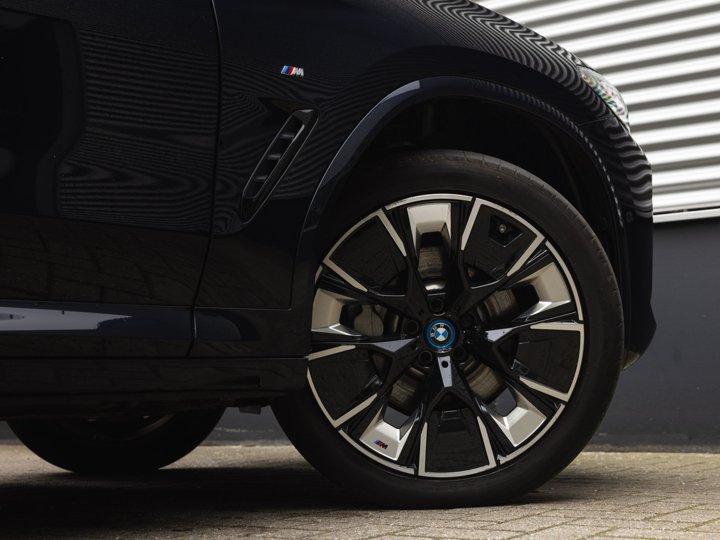 BMW BMW