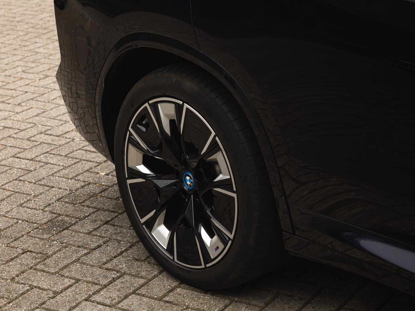 BMW BMW