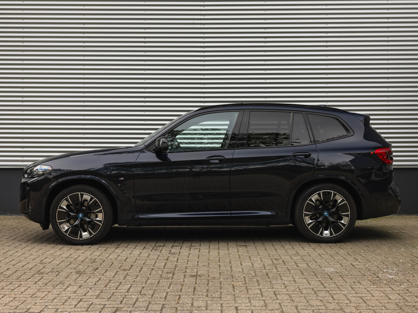 BMW BMW