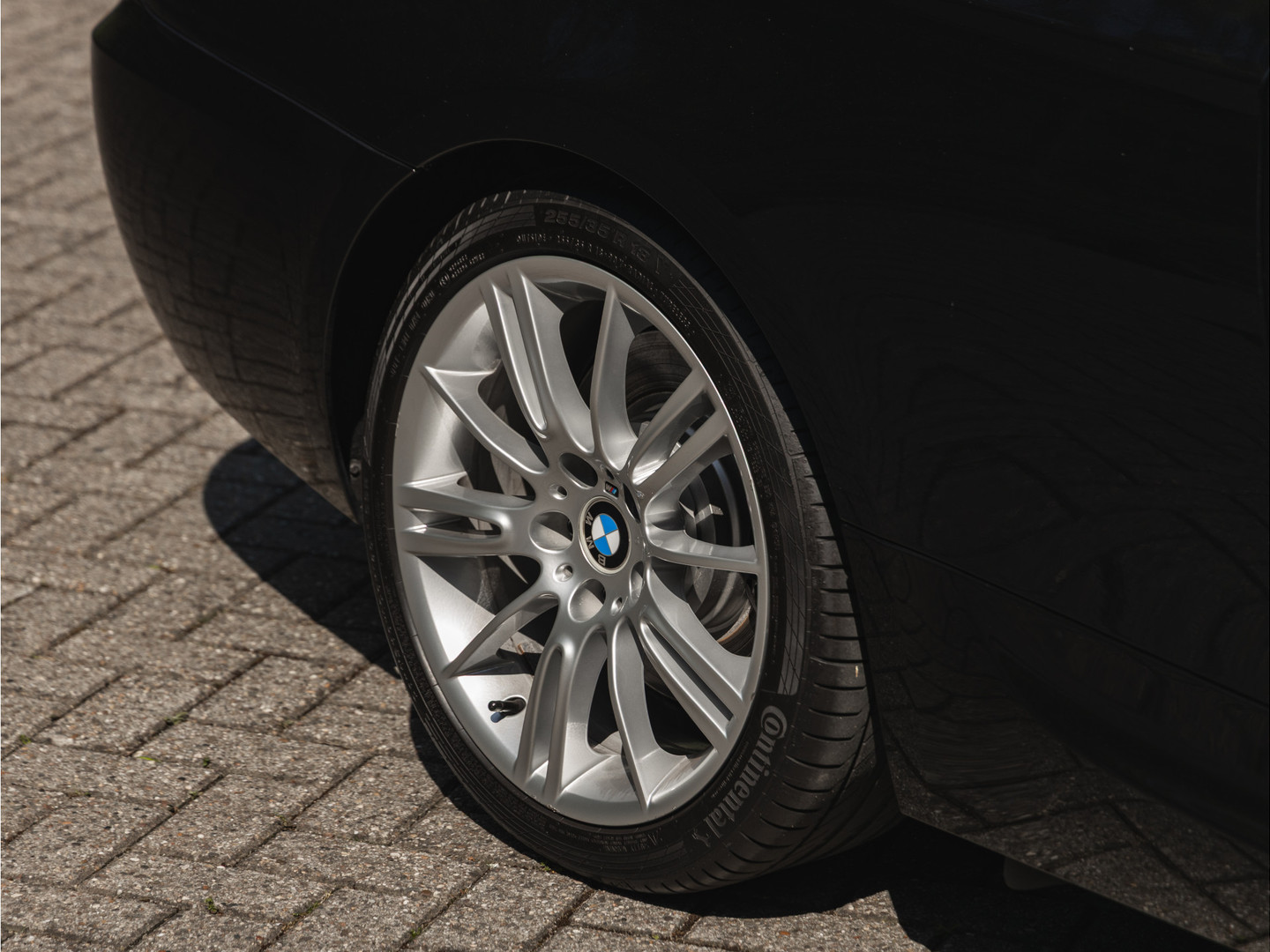 BMW BMW