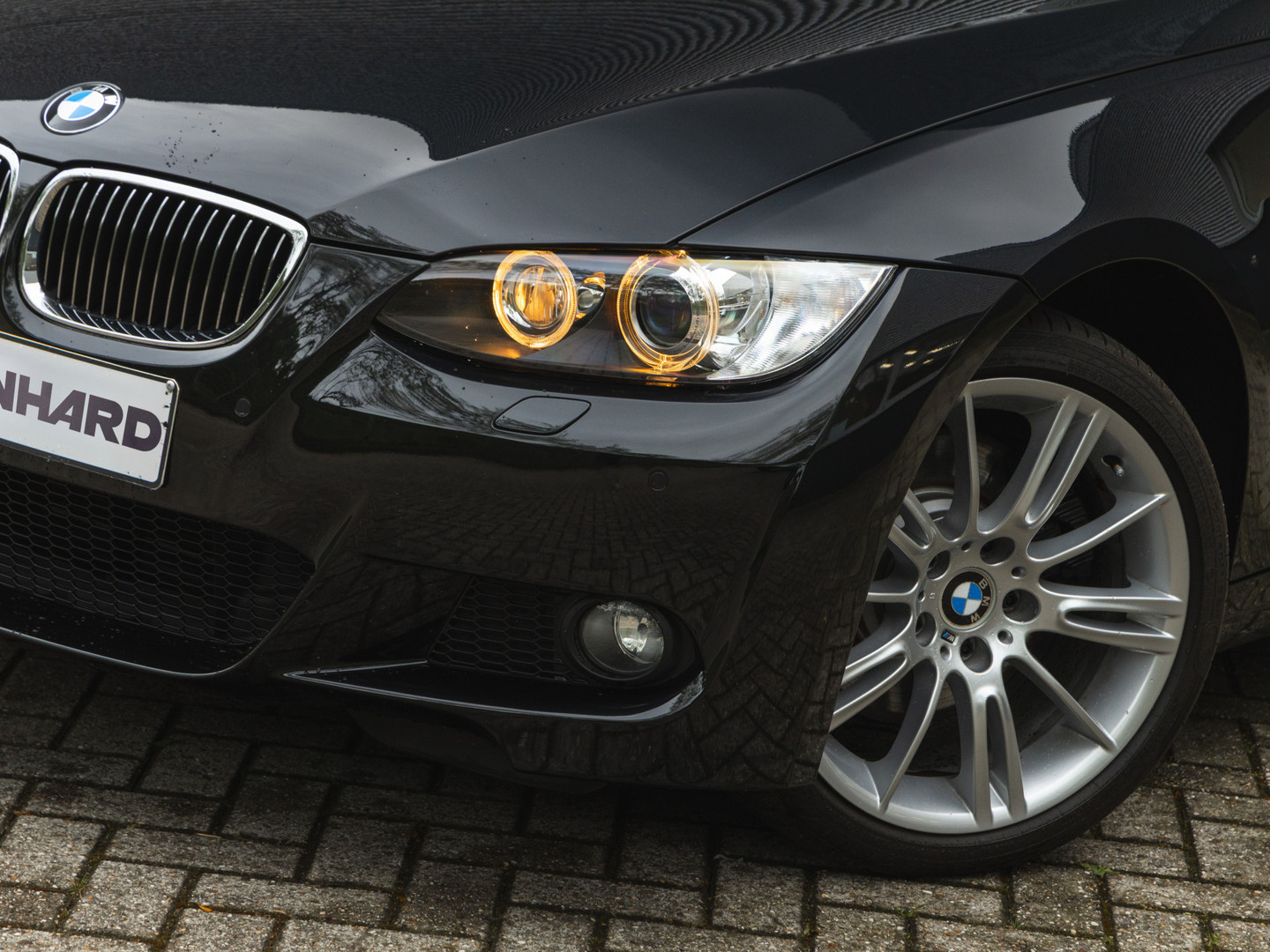 BMW BMW