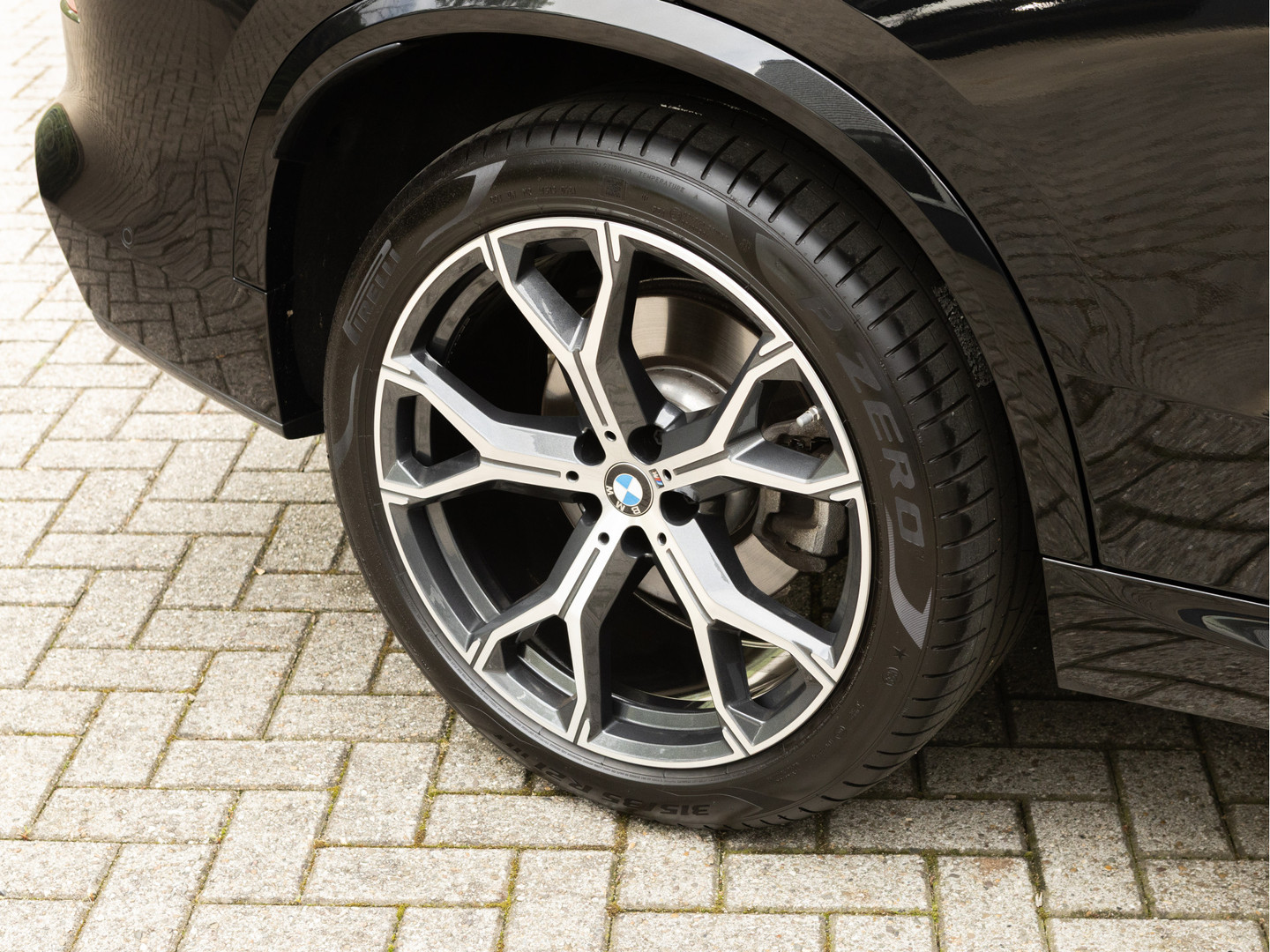 BMW BMW