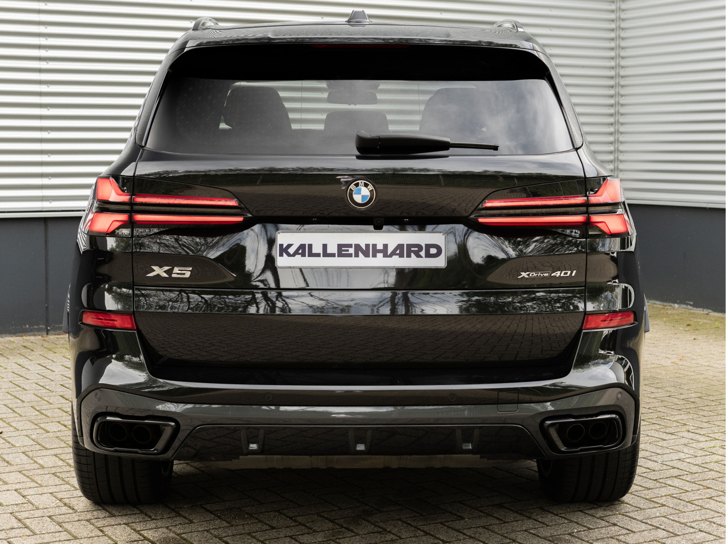 BMW BMW