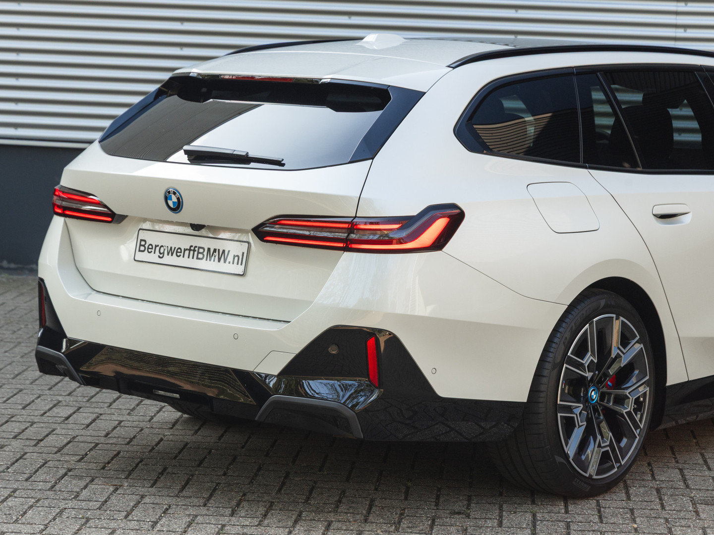 BMW BMW