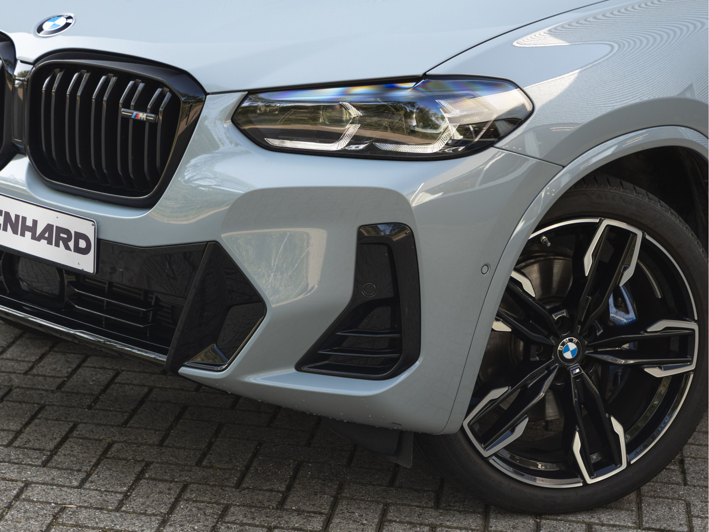 BMW BMW