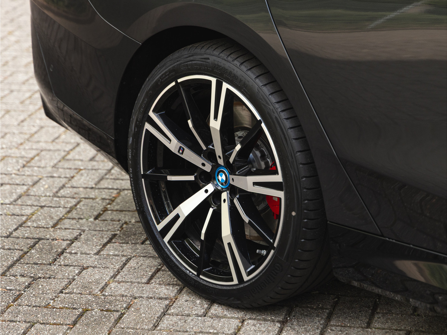 BMW BMW