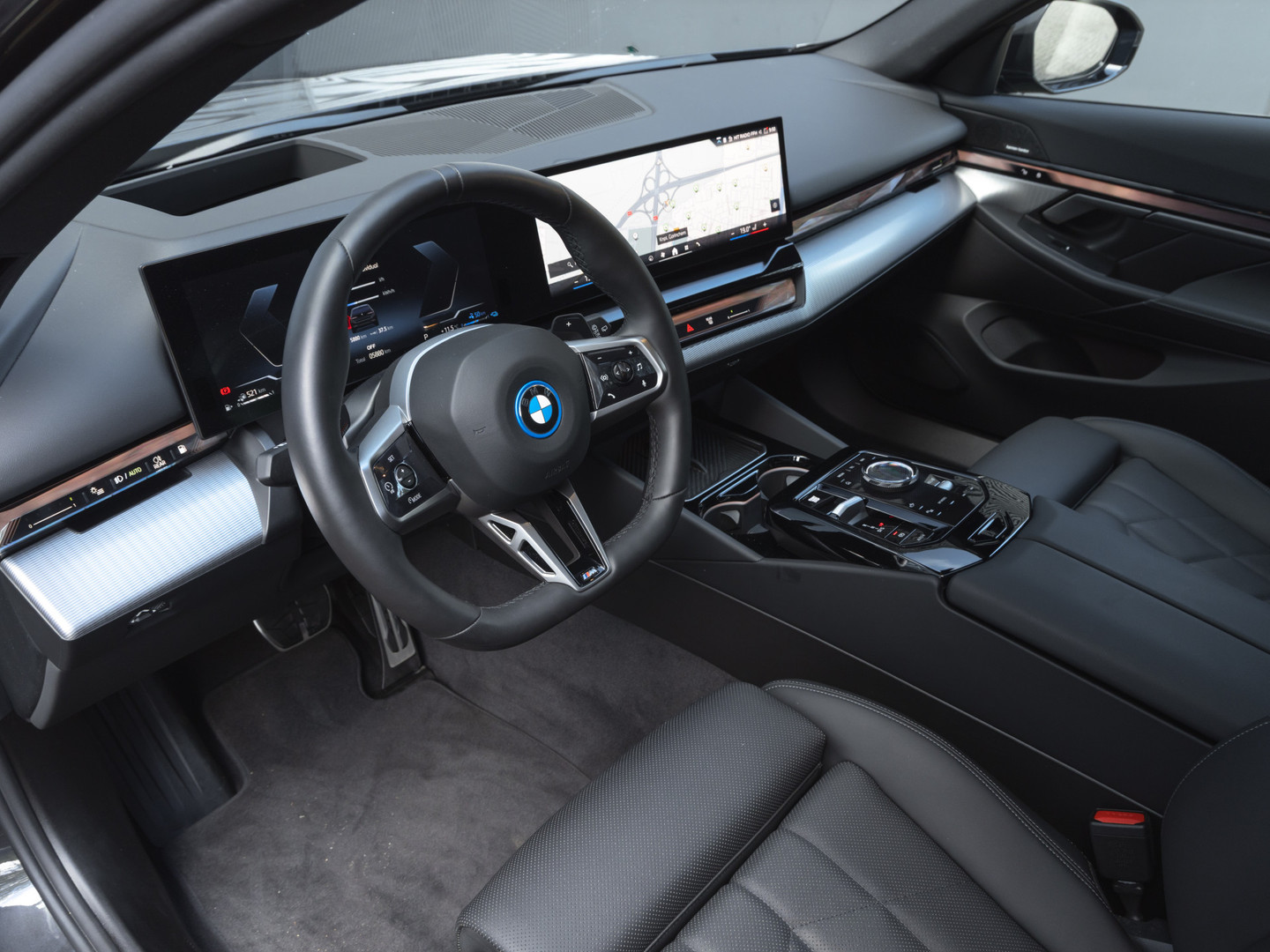 BMW BMW