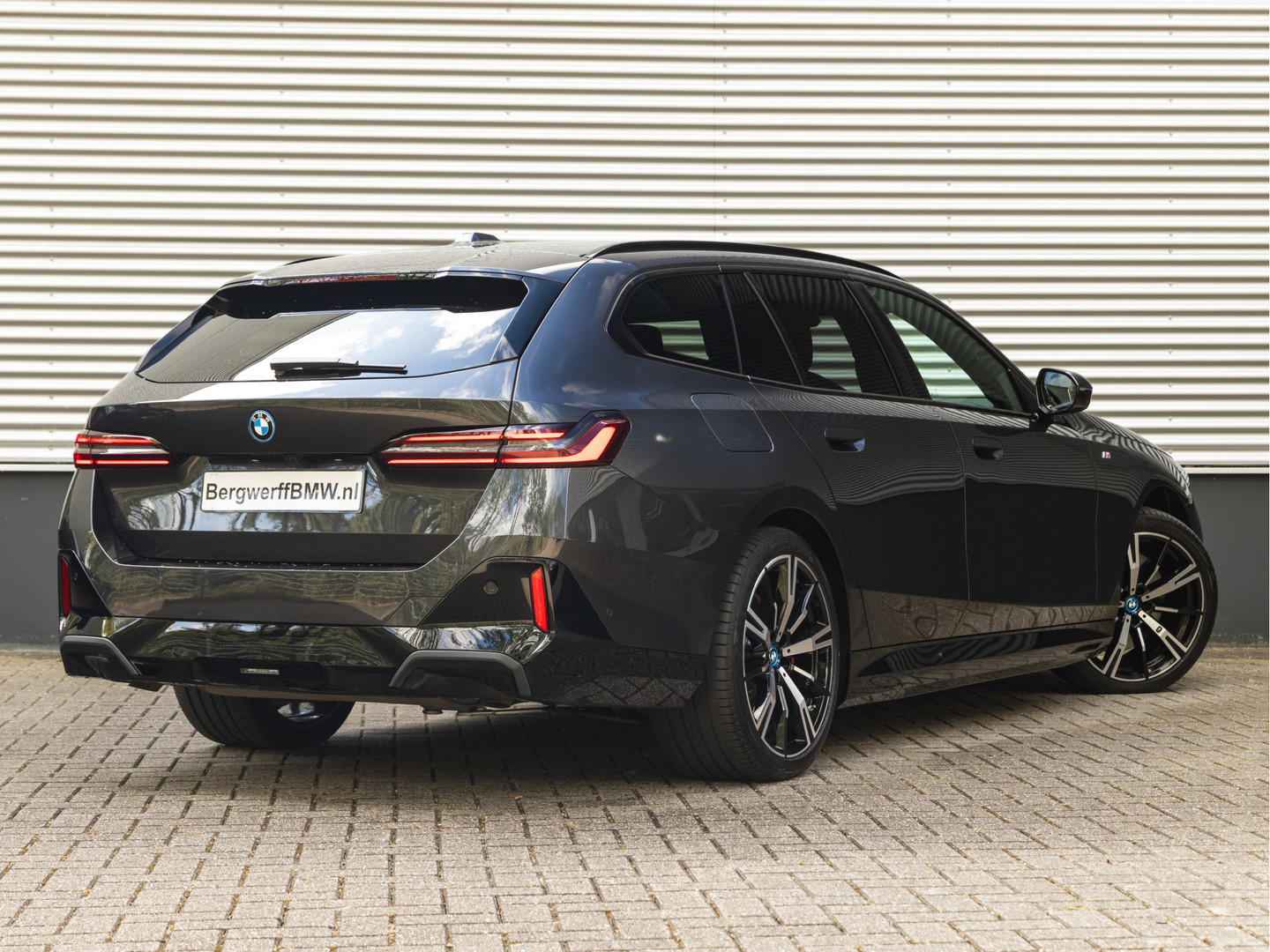 BMW BMW