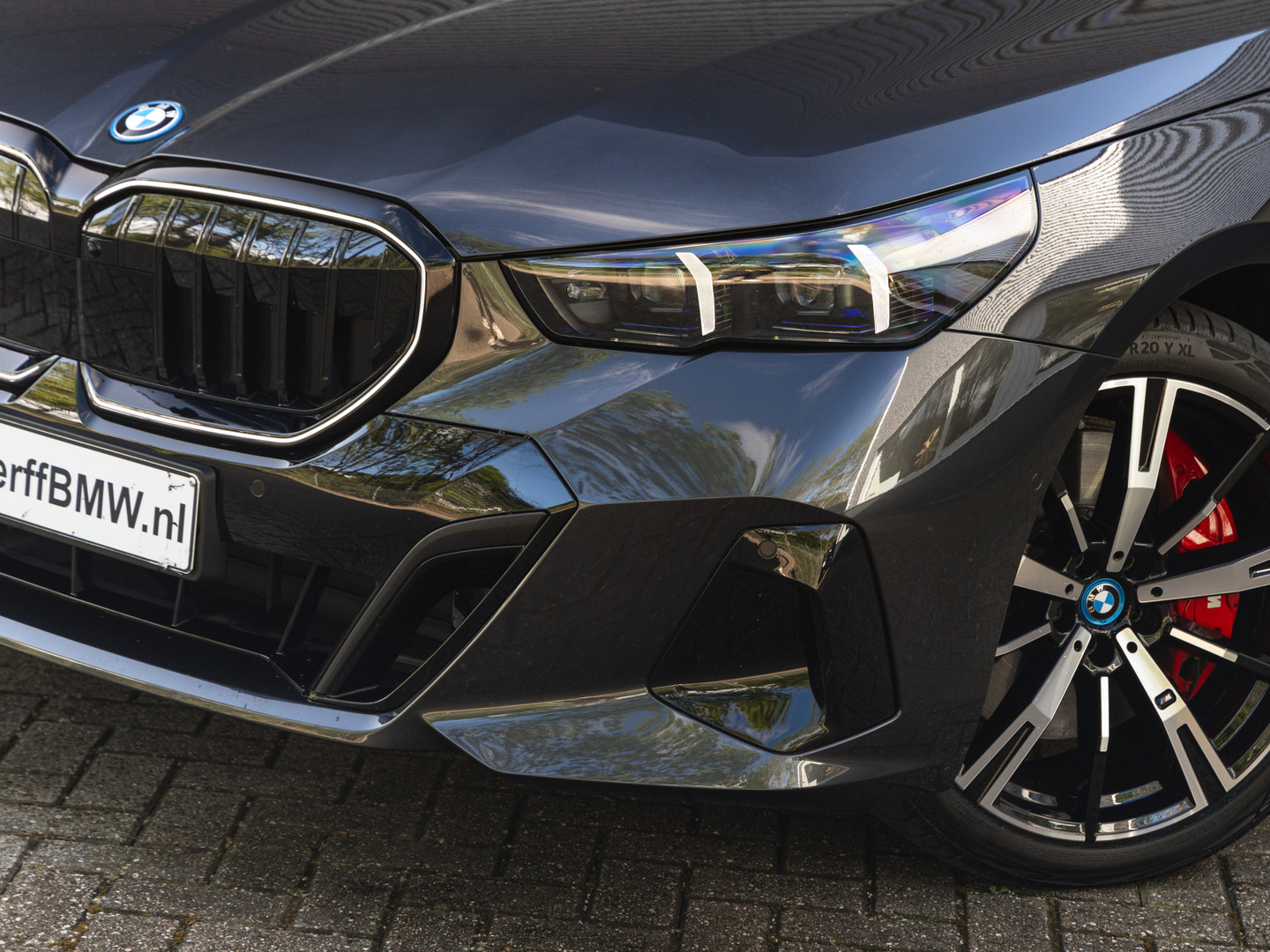 BMW BMW