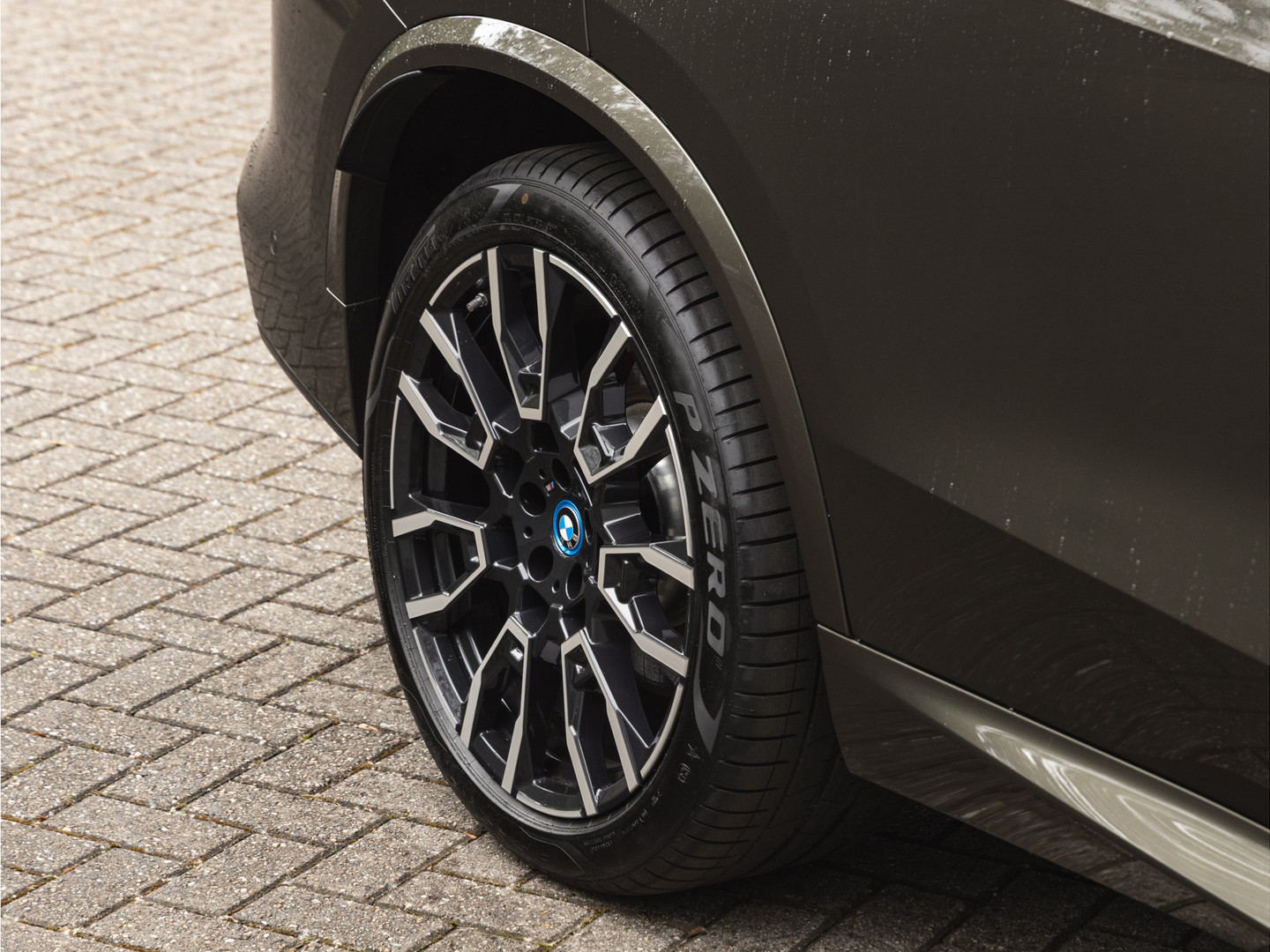BMW BMW